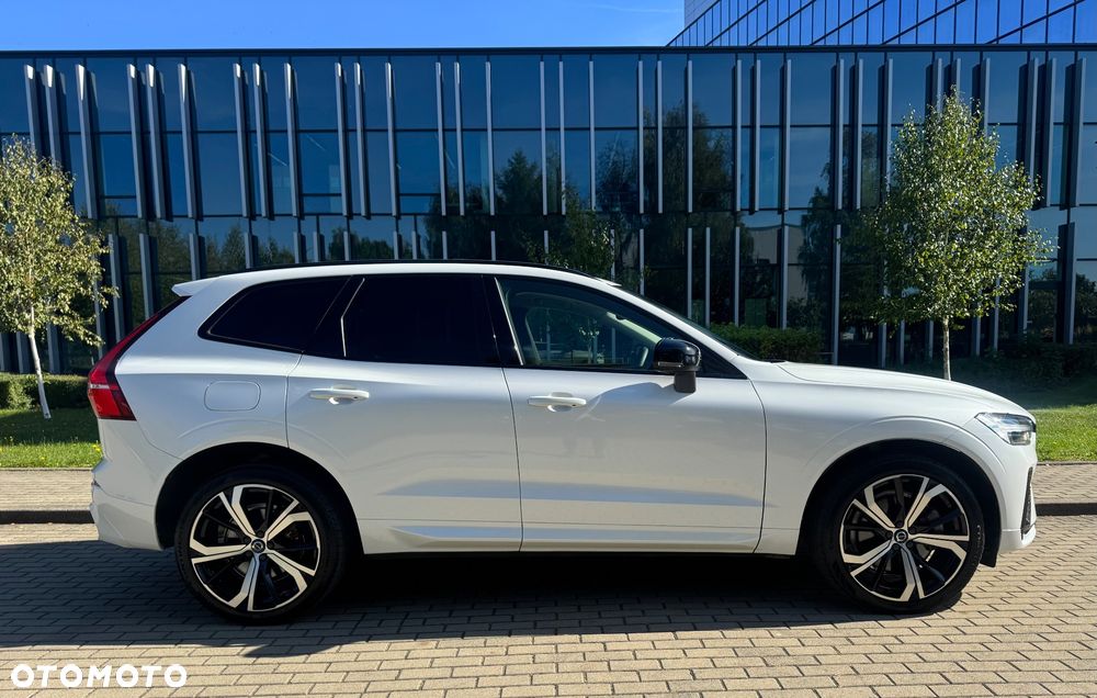 Volvo XC 60 T6 AWD Recharge Geartronic RDesign Expression - 4