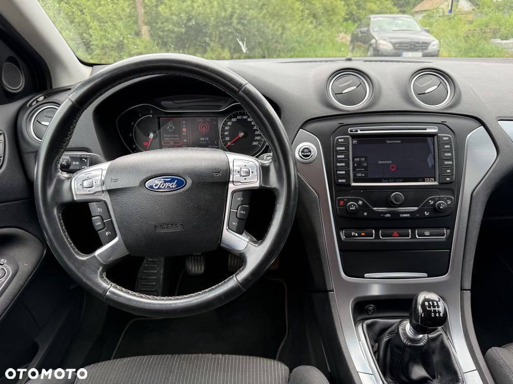 Ford Mondeo 2.0 TDCi Titanium - 19