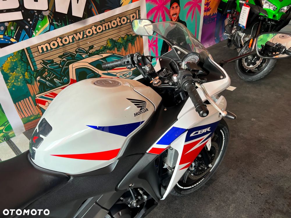 Honda CBR - 8