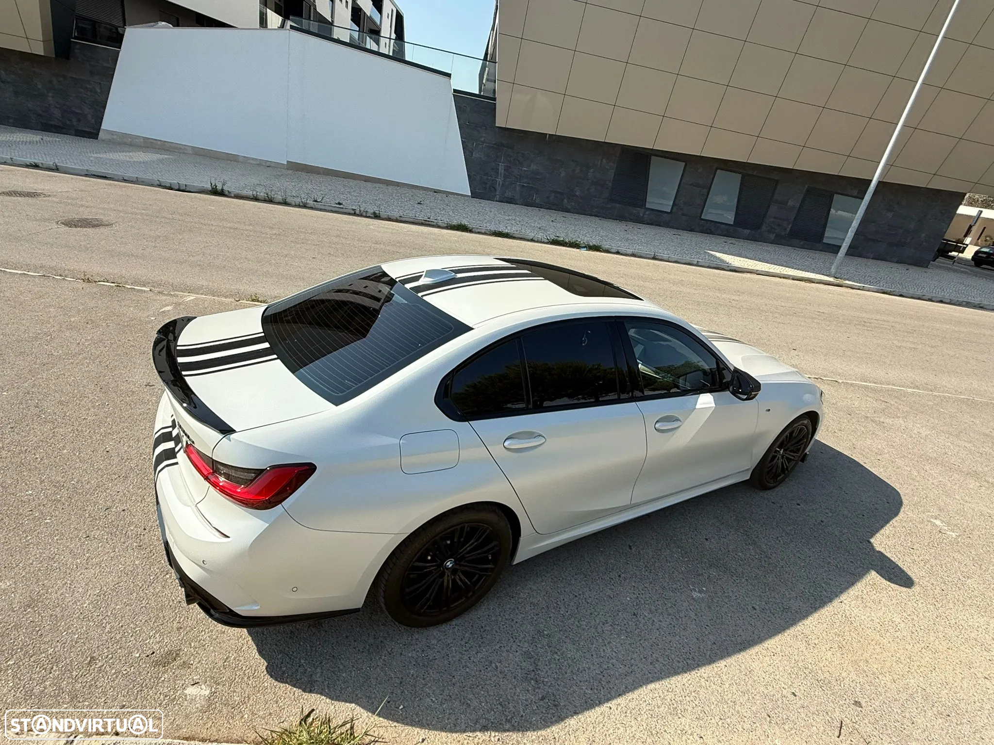 BMW 330 e Pack M Auto - 29