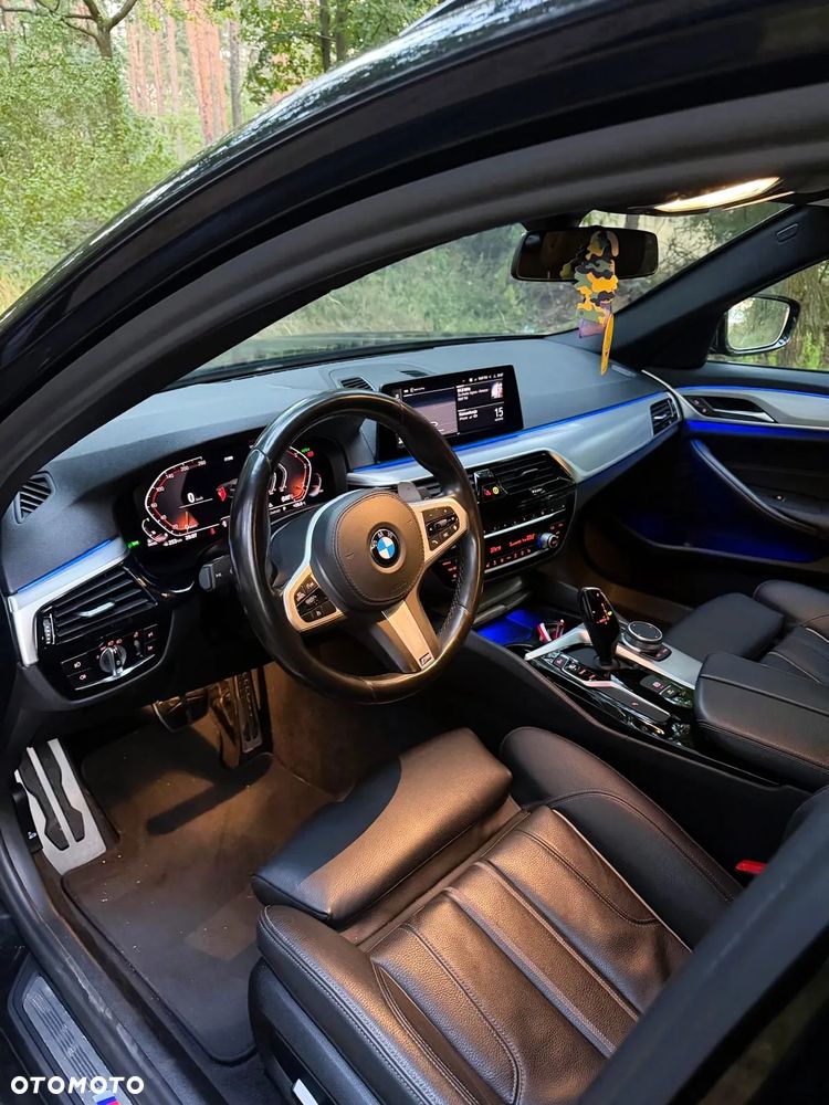 BMW Seria 5 520d MHEV M Sport sport - 23
