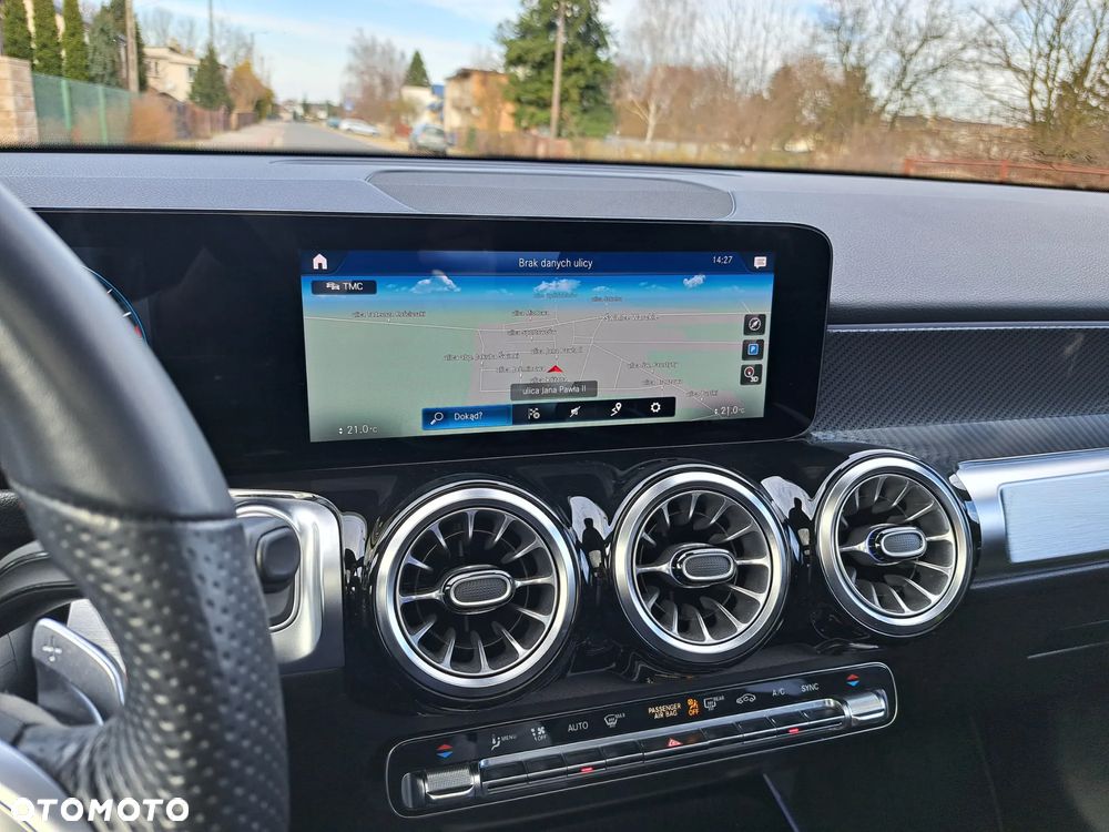 Mercedes-Benz GLB 200 7G-DCT AMG Line - 13