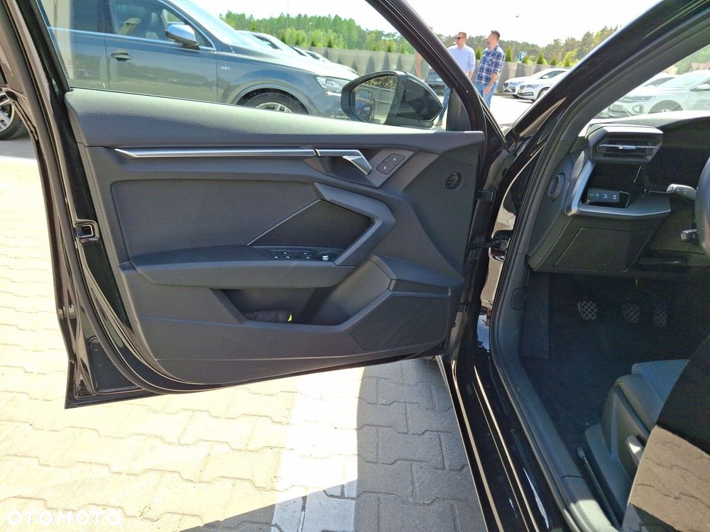 Audi A3 Sportback - 13