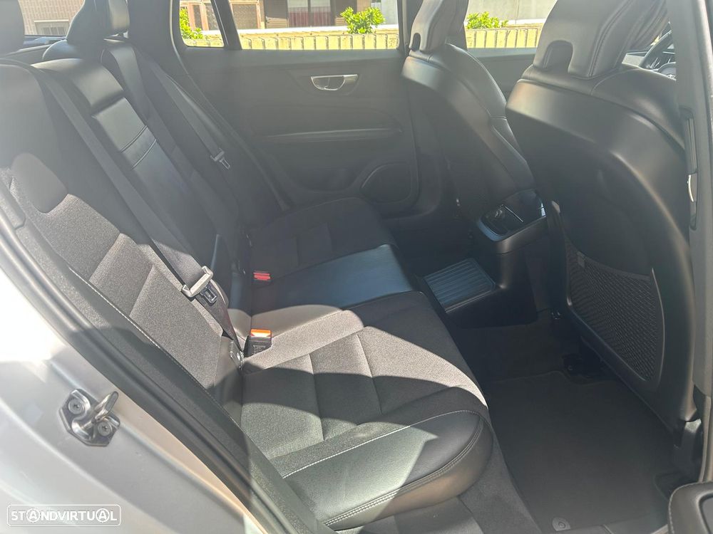 Volvo V60 2.0 T8 AWD TE Inscription - 19