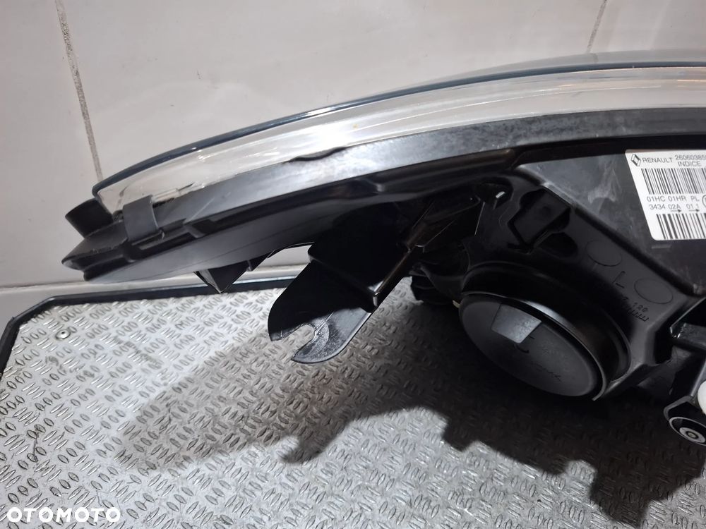 Lampa lewy przód przednia Europa Renault Captur I 12-18 nr 260603859R - 9