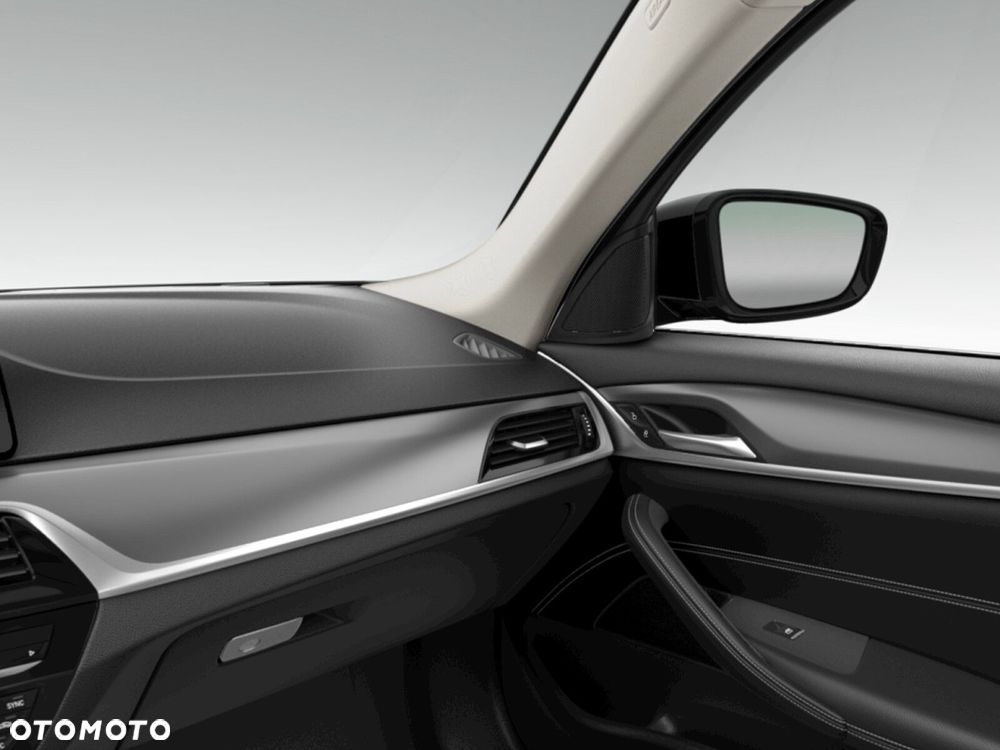 BMW Seria 5 520d xDrive MHEV Sport Line sport - 10