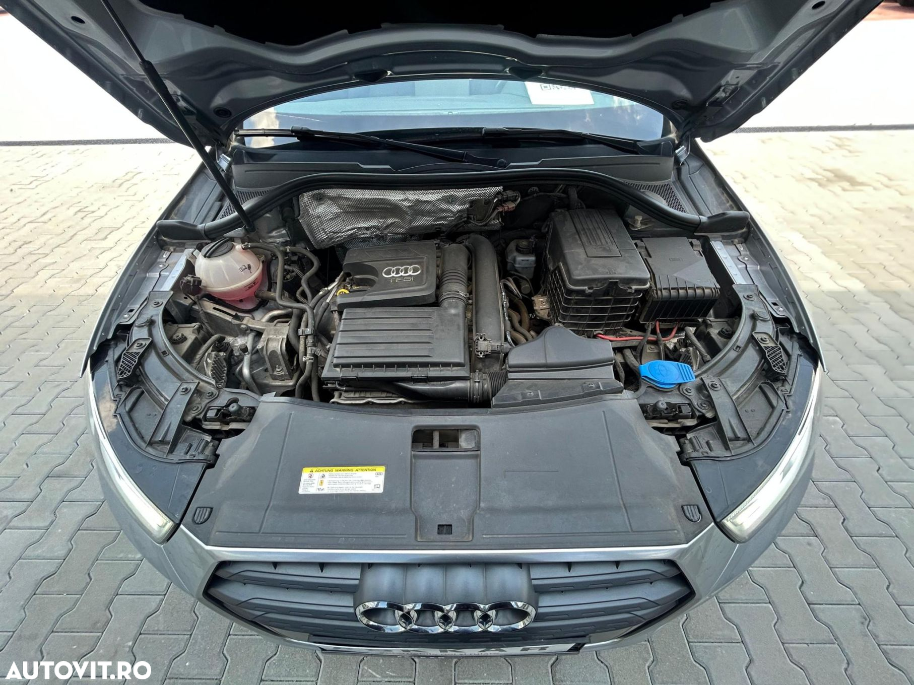 Audi Q3 1.4 TFSI Stronic Design - 28
