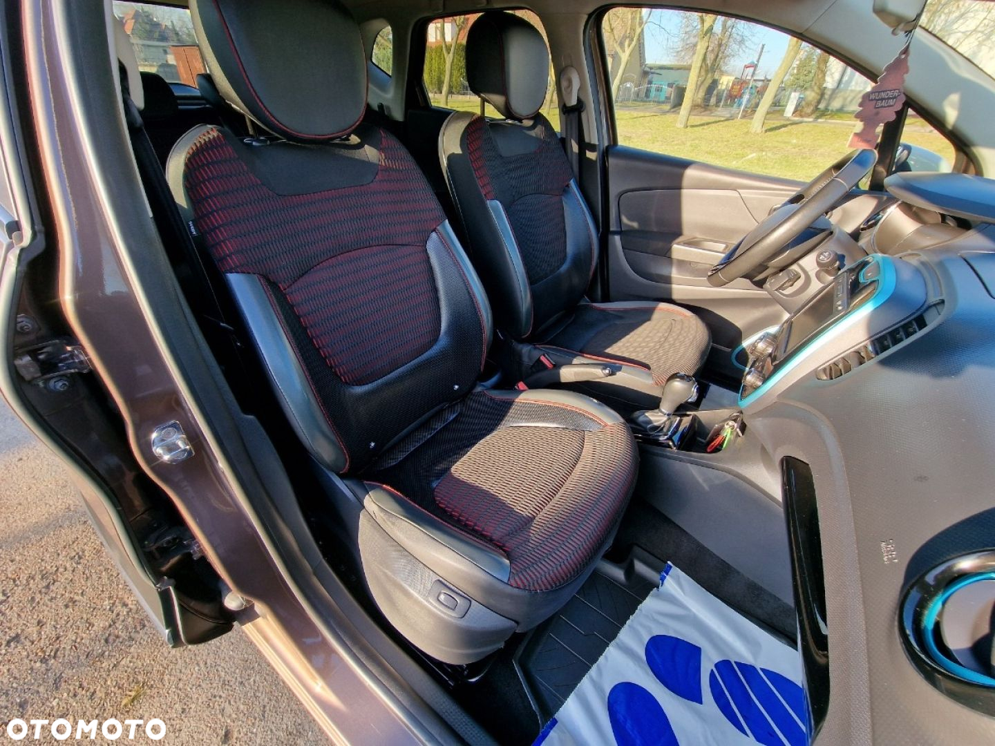 Renault Captur - 26