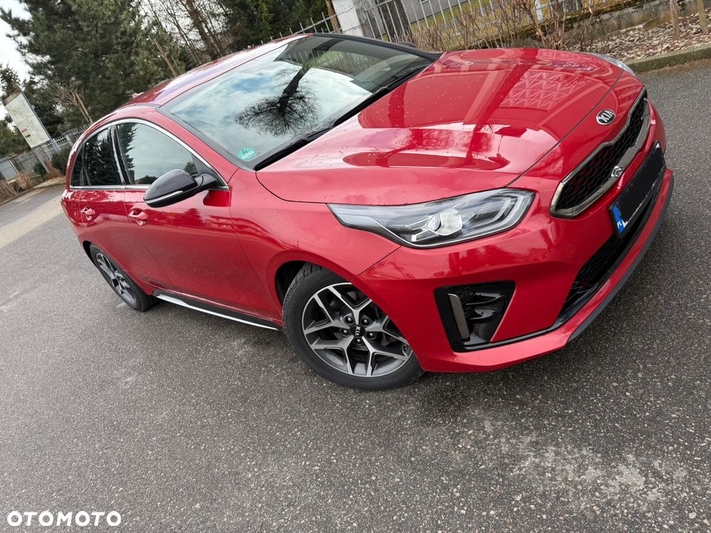 Kia ProCeed - 18