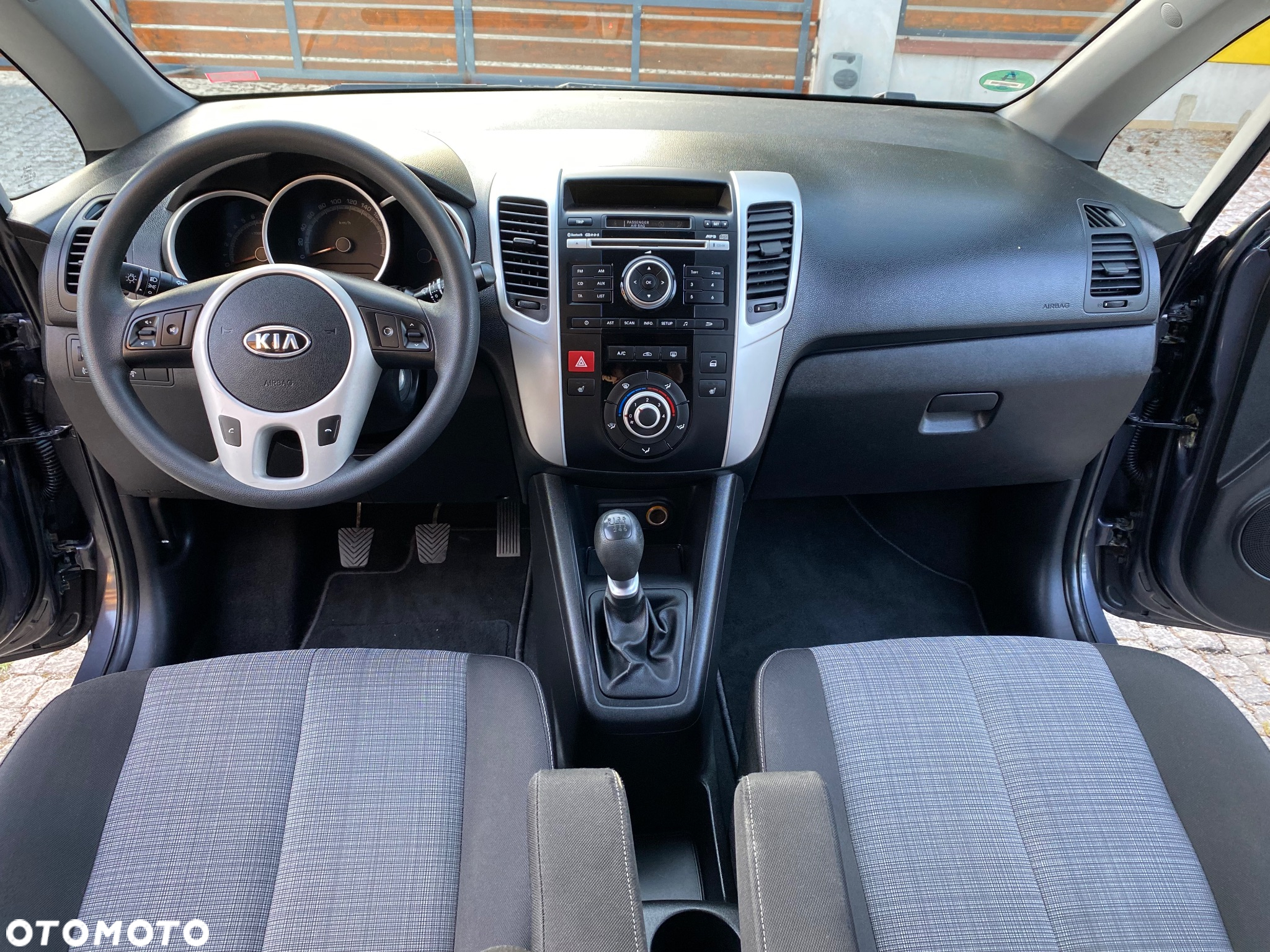 Kia Venga - 39