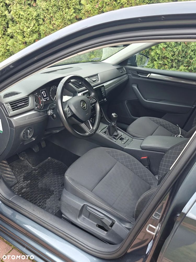 Skoda Superb 1.8 TSI Active - 17