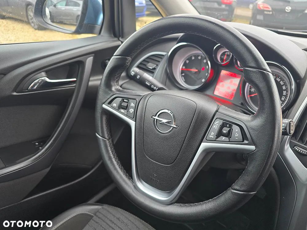 Opel Astra 1.4 Turbo Cosmo - 28