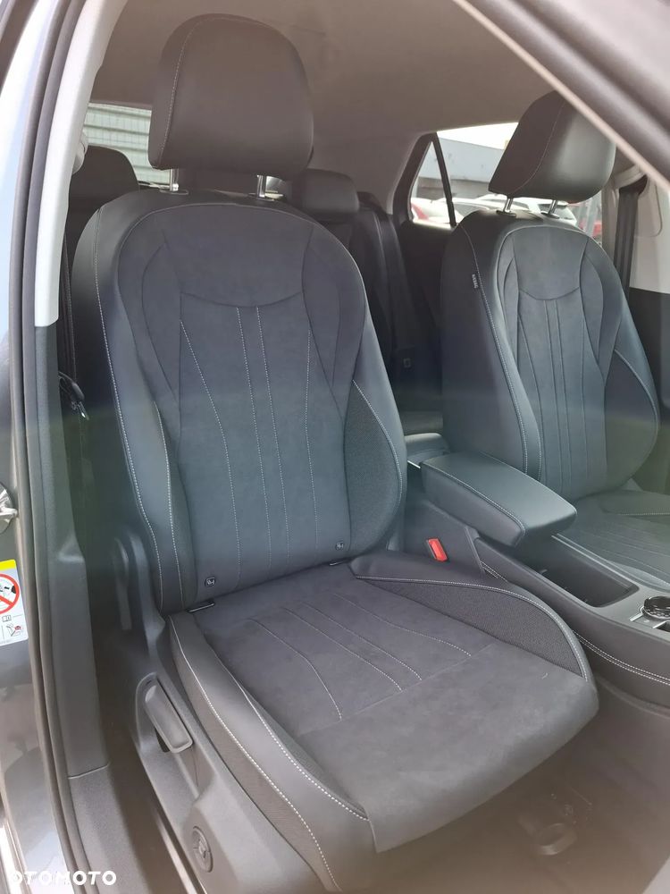 Volkswagen T-Roc - 15