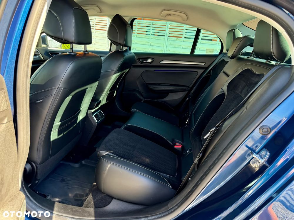 Renault Megane ENERGY TCe 130 EDC BOSE EDITION - 19