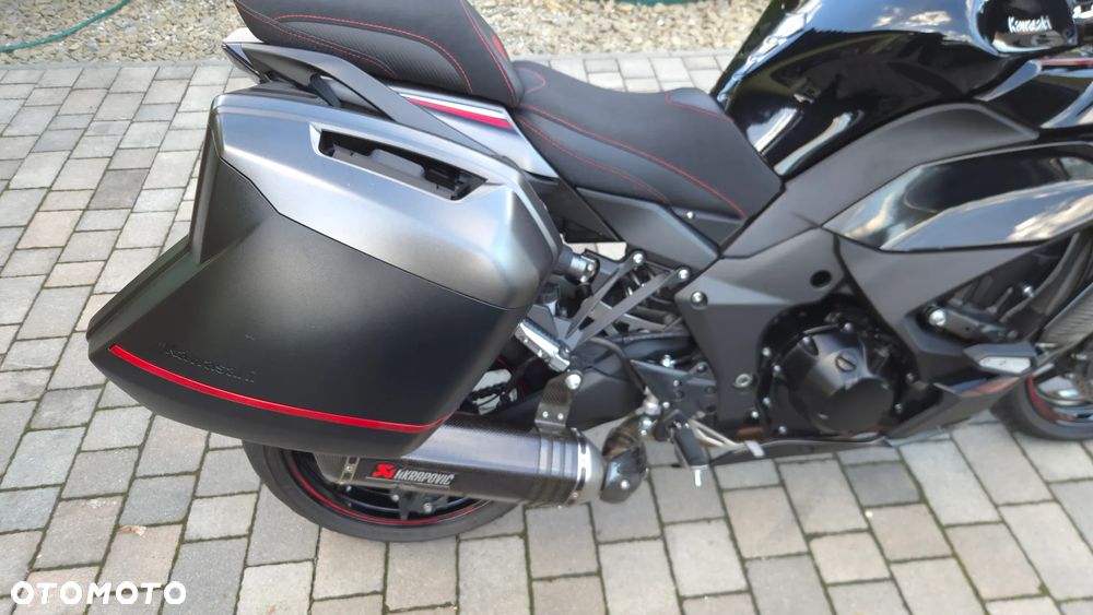 Kawasaki Ninja 1000 SX - 32