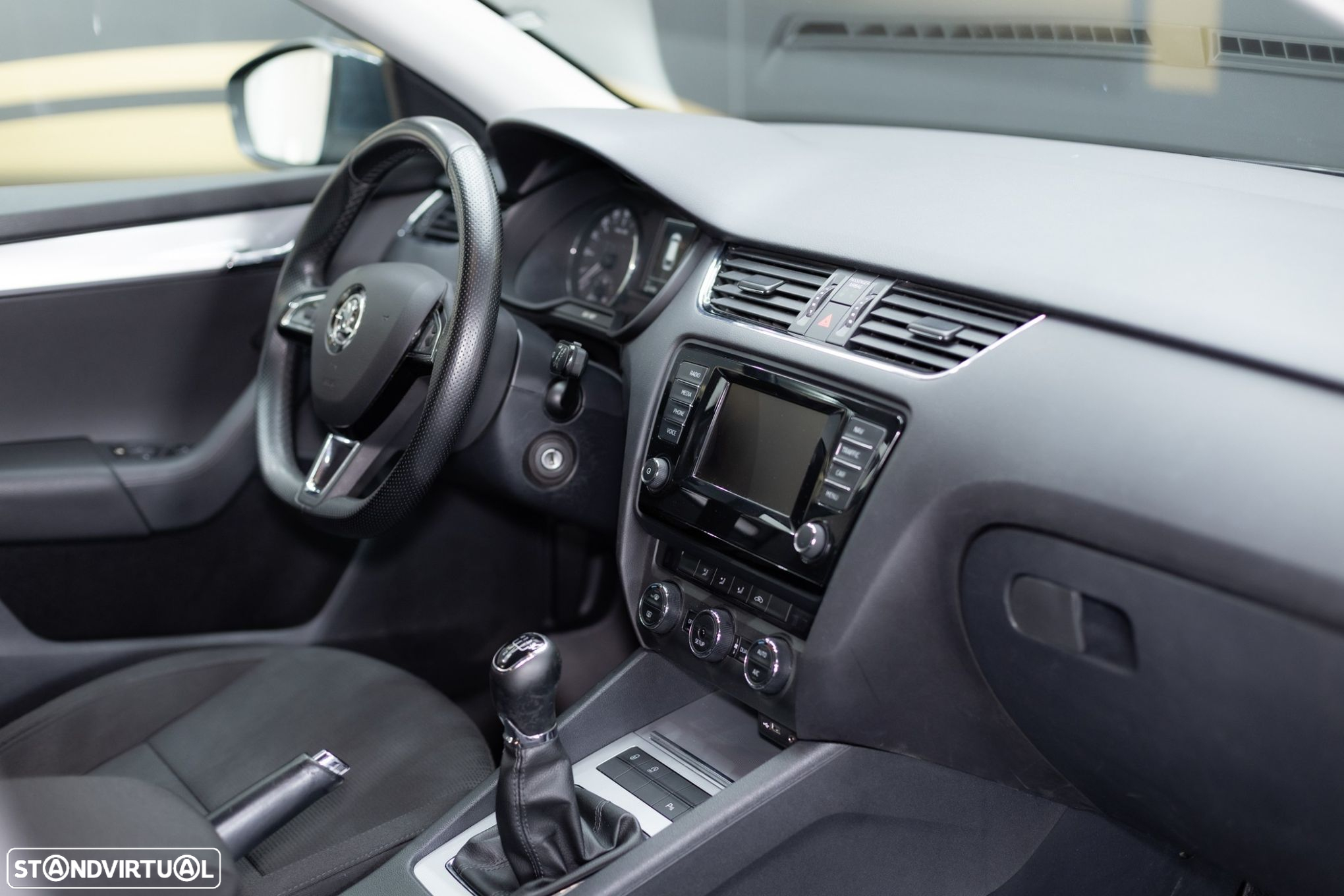 Skoda Octavia Break 1.6 TDi Ambition - 24