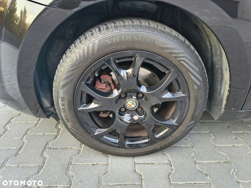 Alfa Romeo Mito - 22