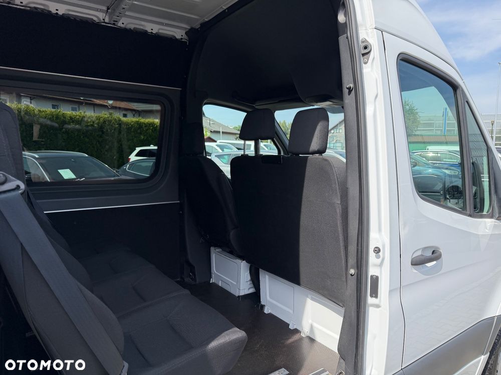 Mercedes-Benz Sprinter - 36