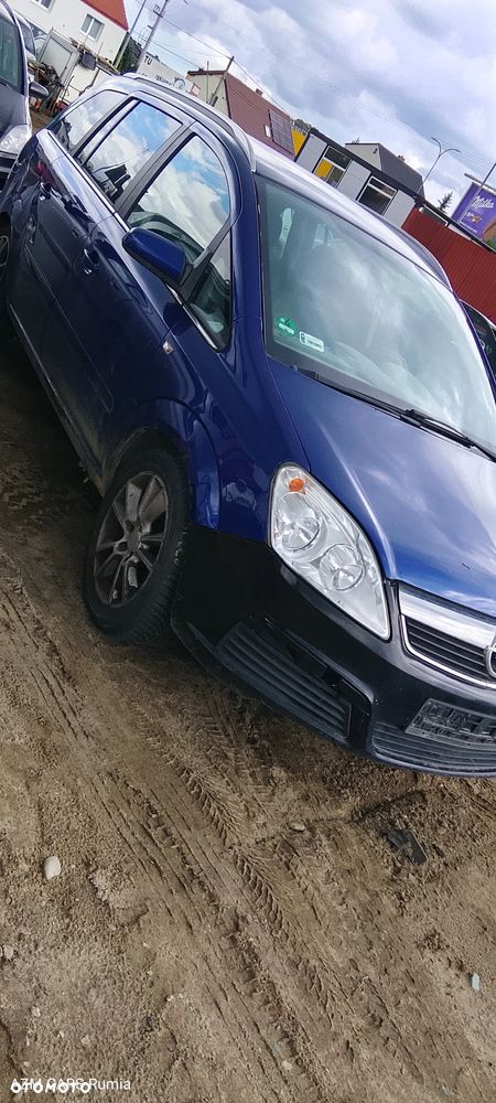 OPEL ZAFIRA B 1.9 CDTI 1.8 BENZYNA - 4
