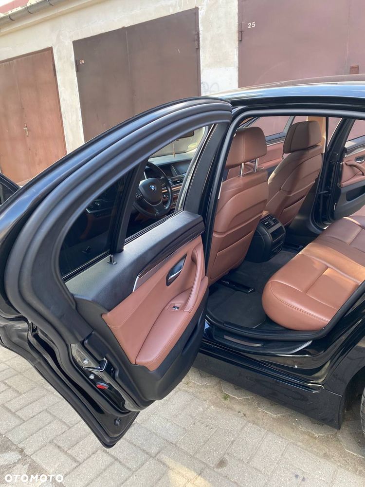 BMW Seria 5 530d Luxury Line - 17