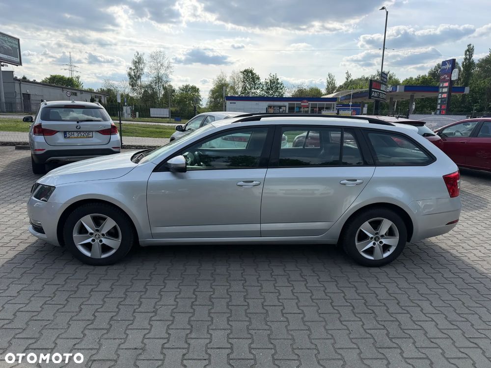 Skoda Octavia 1.6 TDI Ambition - 2