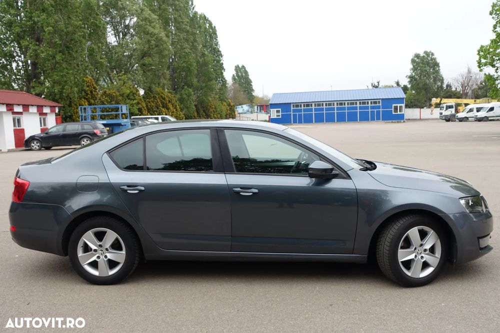 Skoda Octavia 1.4 TSI ELEGANCE - 11
