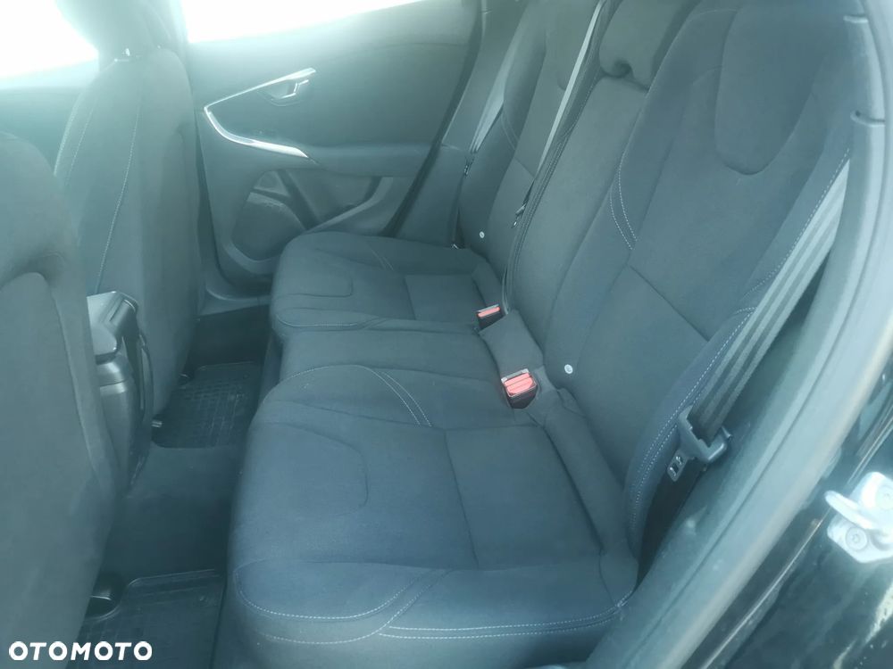 Volvo V40 T2 Summum - 10