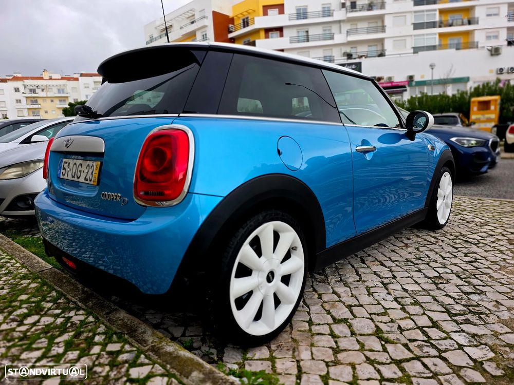 MINI 3 Portas Cooper D - 3