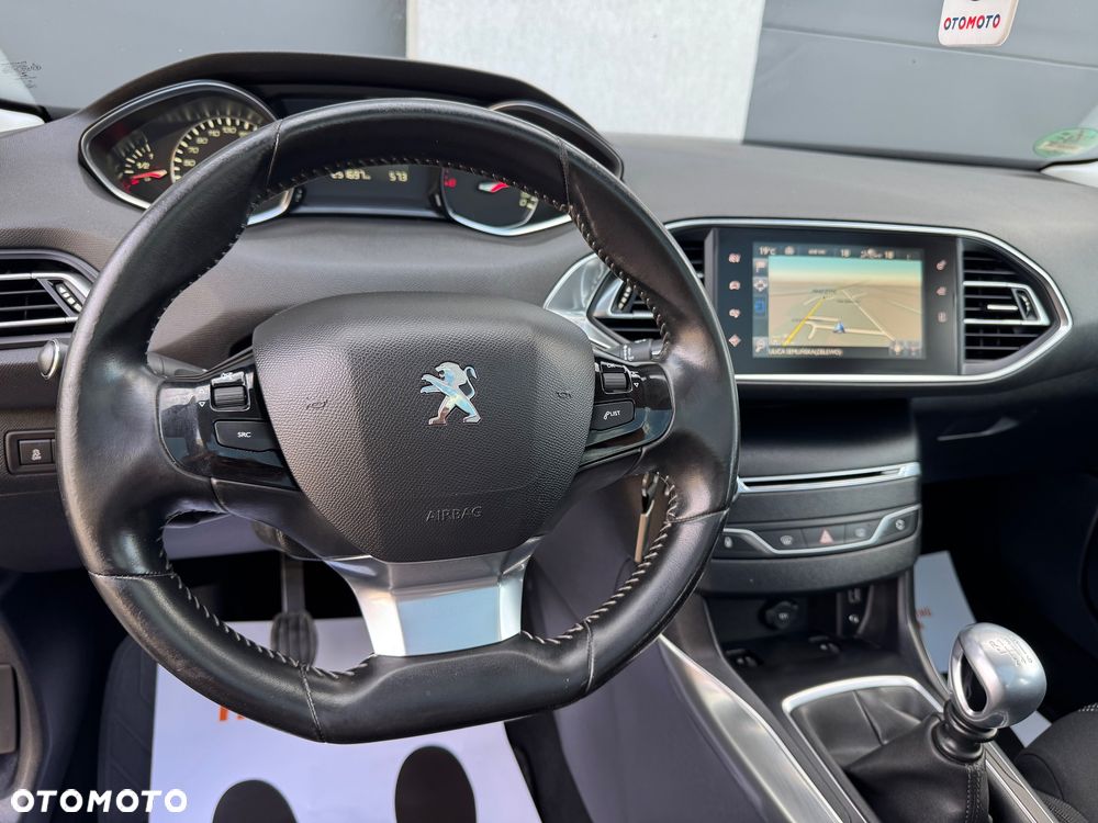 Peugeot 308 2.0 HDi Allure - 31