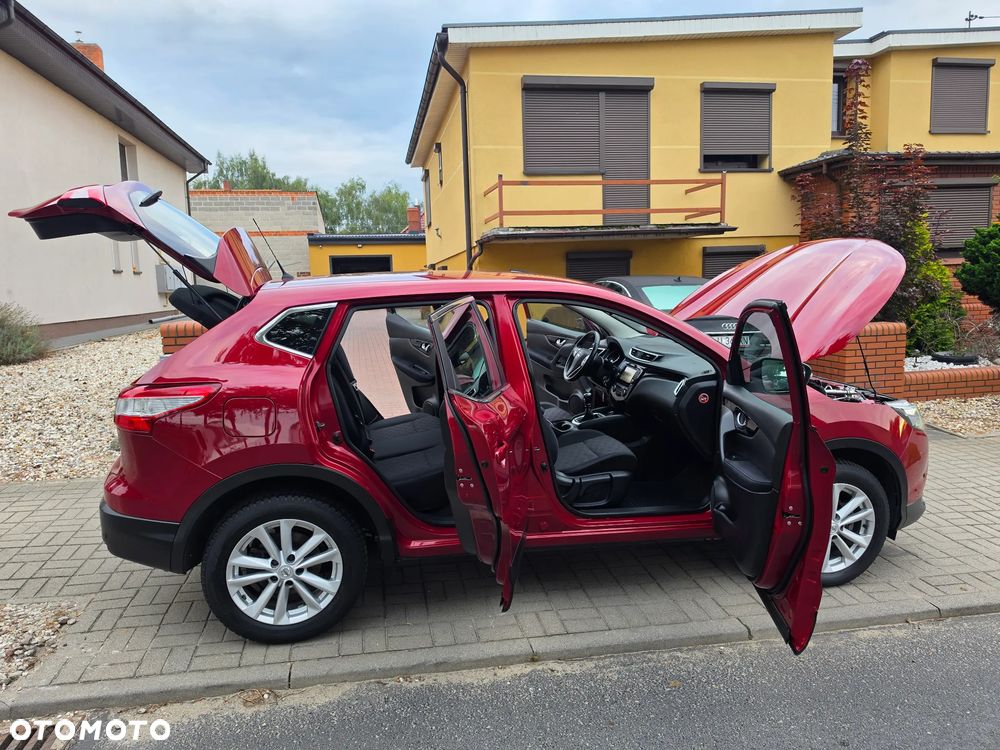 Nissan Qashqai 1.2 DIG-T N-Vision - 19
