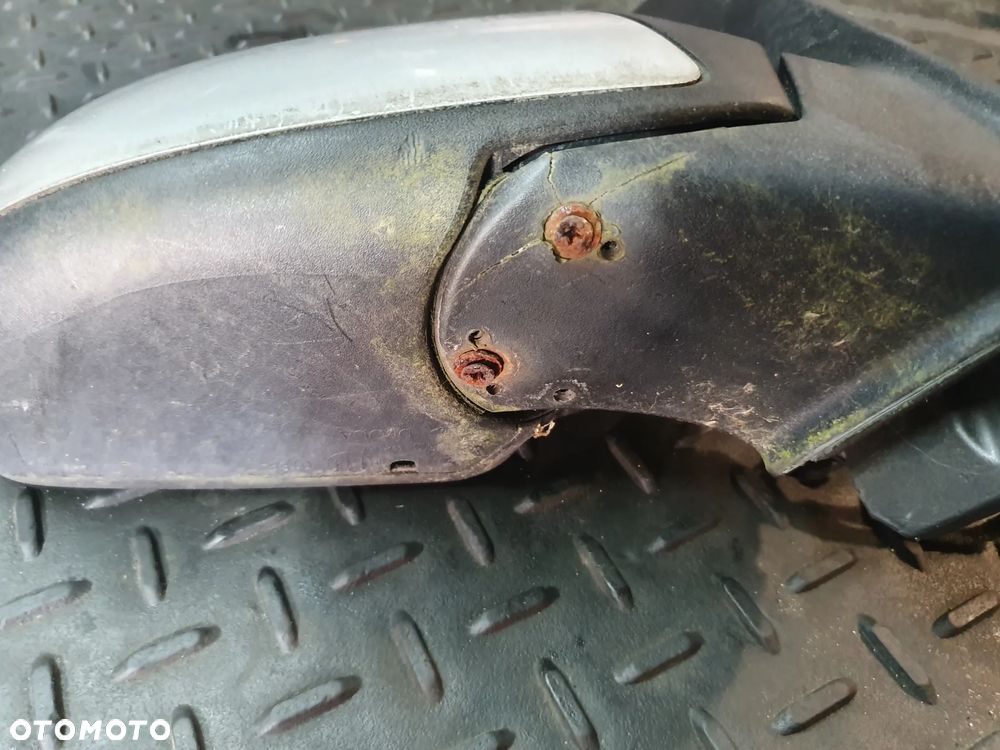 LUSTERKO PRAWE FORD FOCUS C-MAX 5 PIN EUROPA - 2