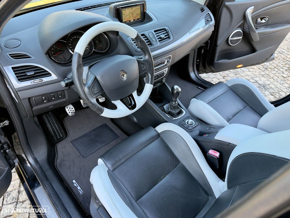 Renault Mégane Sport Tourer 1.5 dCi GT Line SS - 18