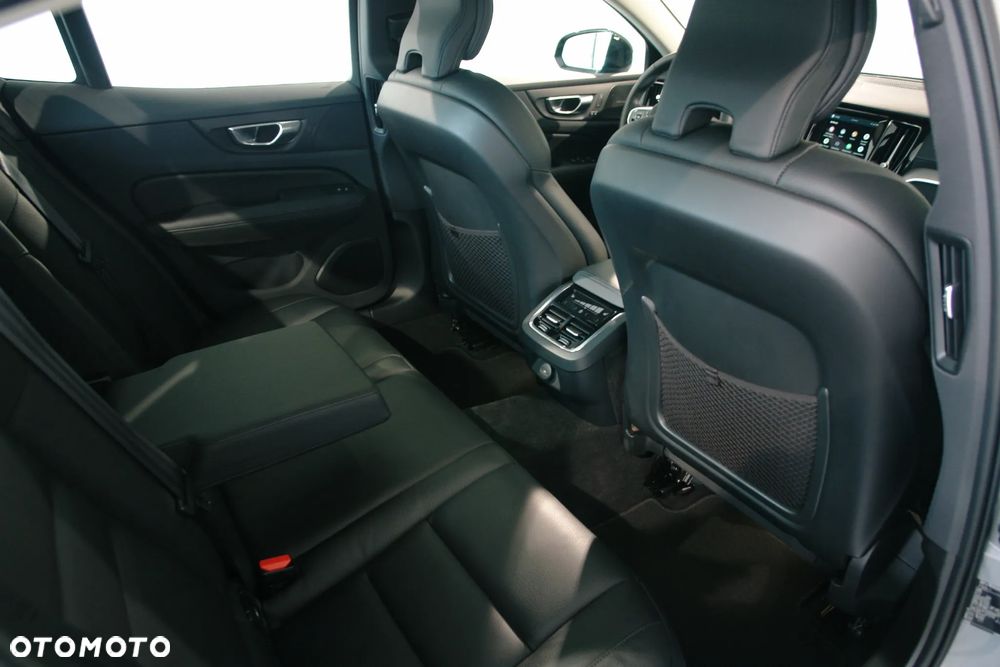 Volvo S60 B5 B AWD Ultimate Dark - 15