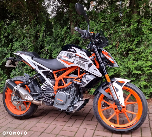 KTM Duke