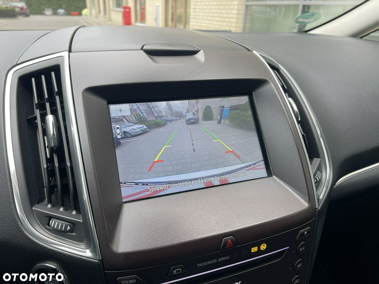 Ford S-Max - 37