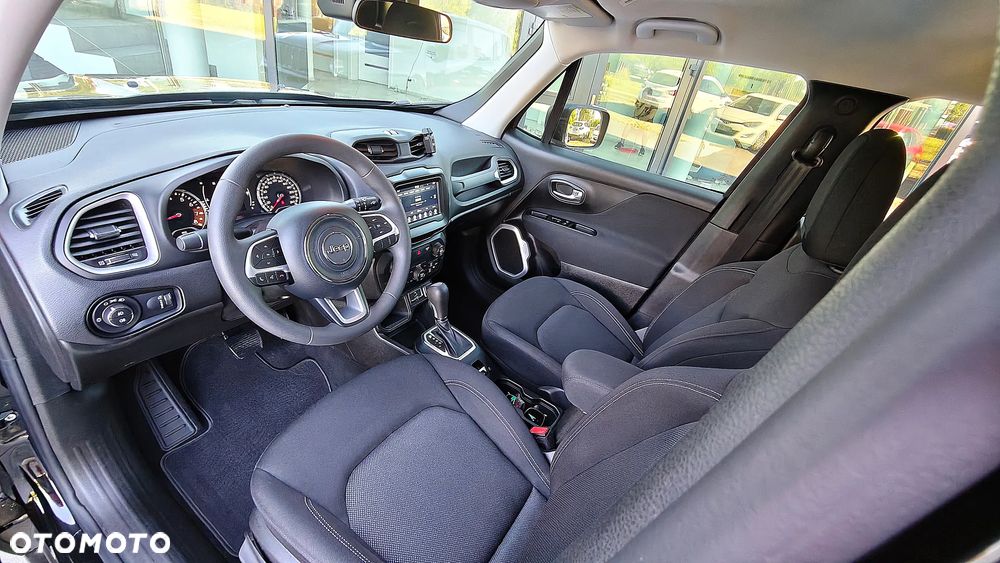 Jeep Renegade - 28