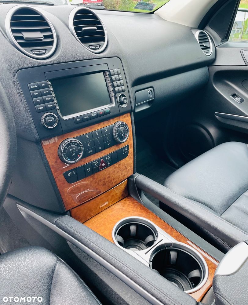 Mercedes-Benz ML 350 4-Matic - 7