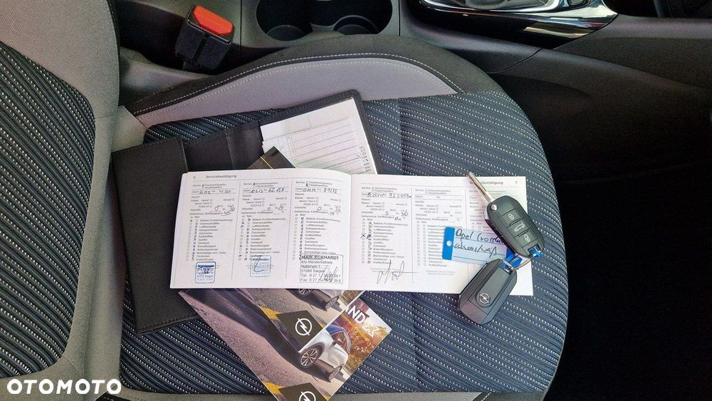 Opel Crossland X - 39