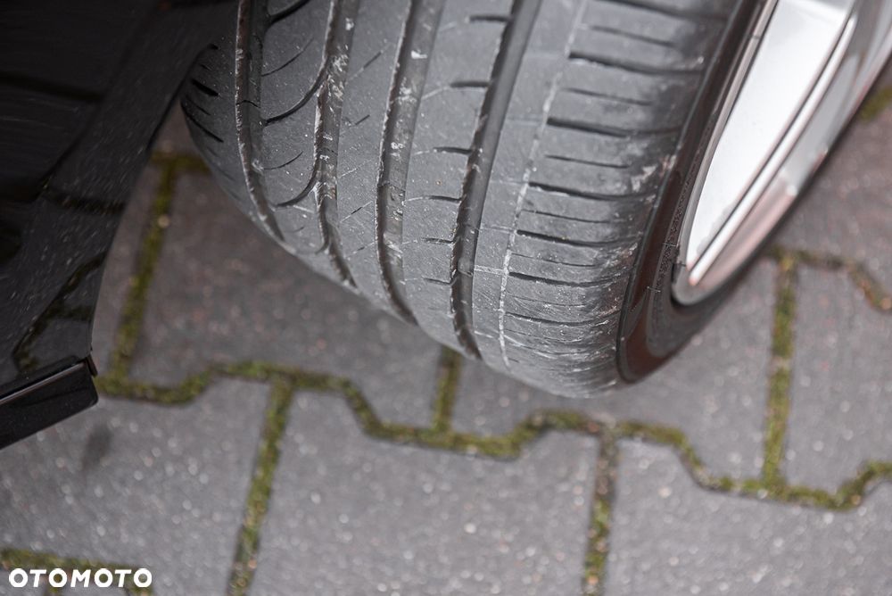 Mercedes-Benz Klasa E 350 BlueTEC 4Matic 7G-TRONIC Avantgarde - 35