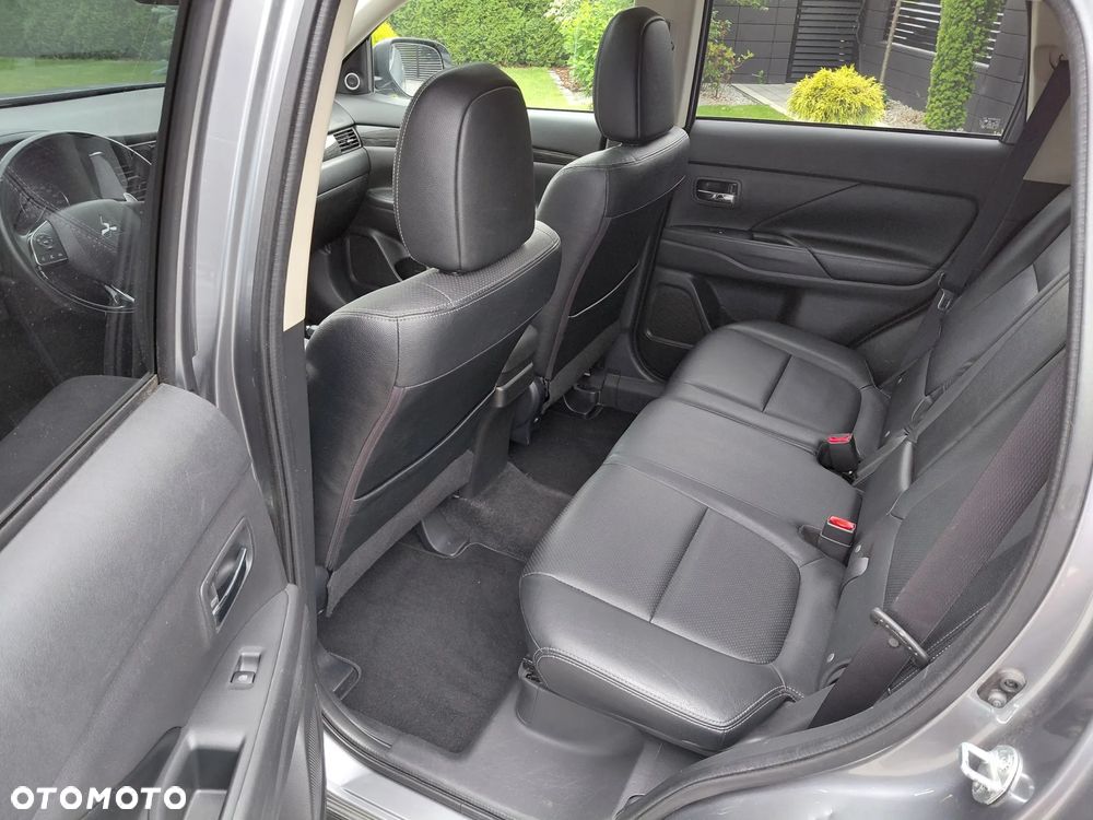 Mitsubishi Outlander 2.0 Instyle SDA 4WD CVT - 20