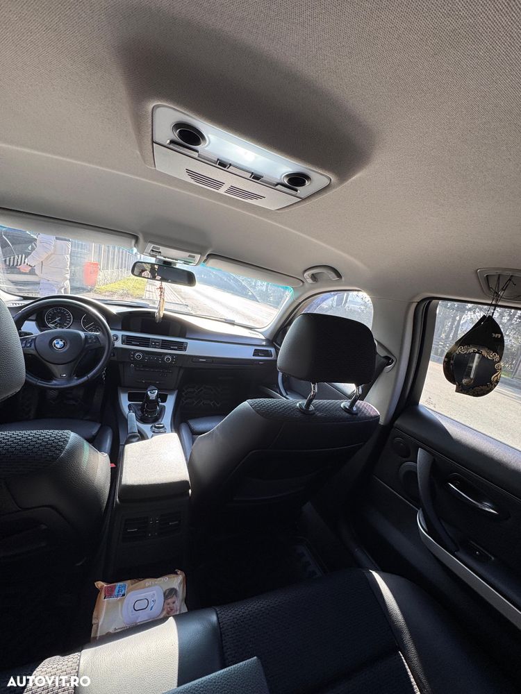 BMW Seria 3 320d DPF Edition Sport - 14
