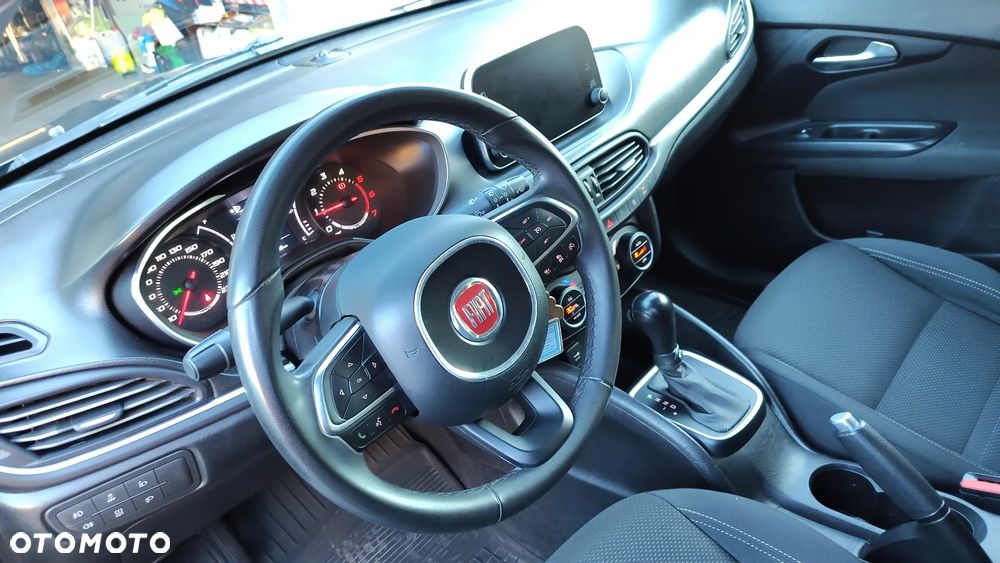 Fiat Tipo 1.6 MultiJet DCT Lounge - 19
