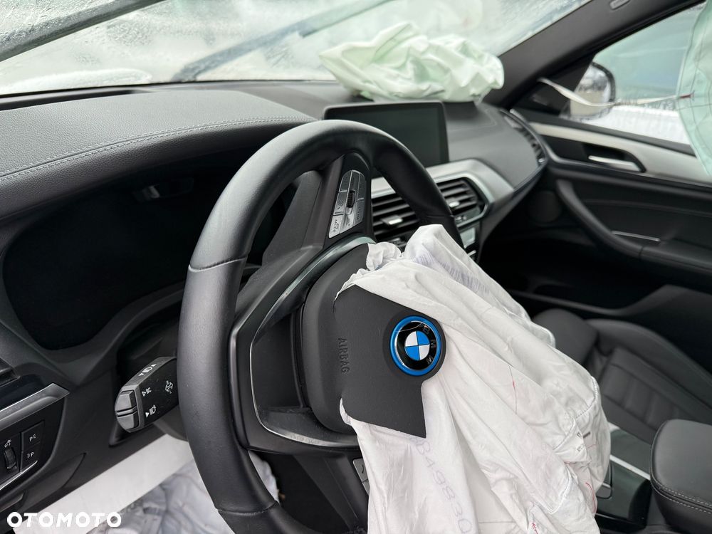 BMW iX3 Impressive - 15