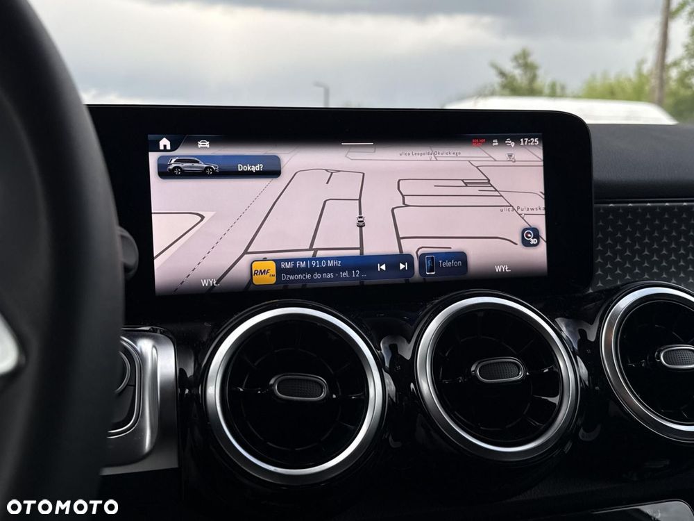 Mercedes-Benz GLB - 28