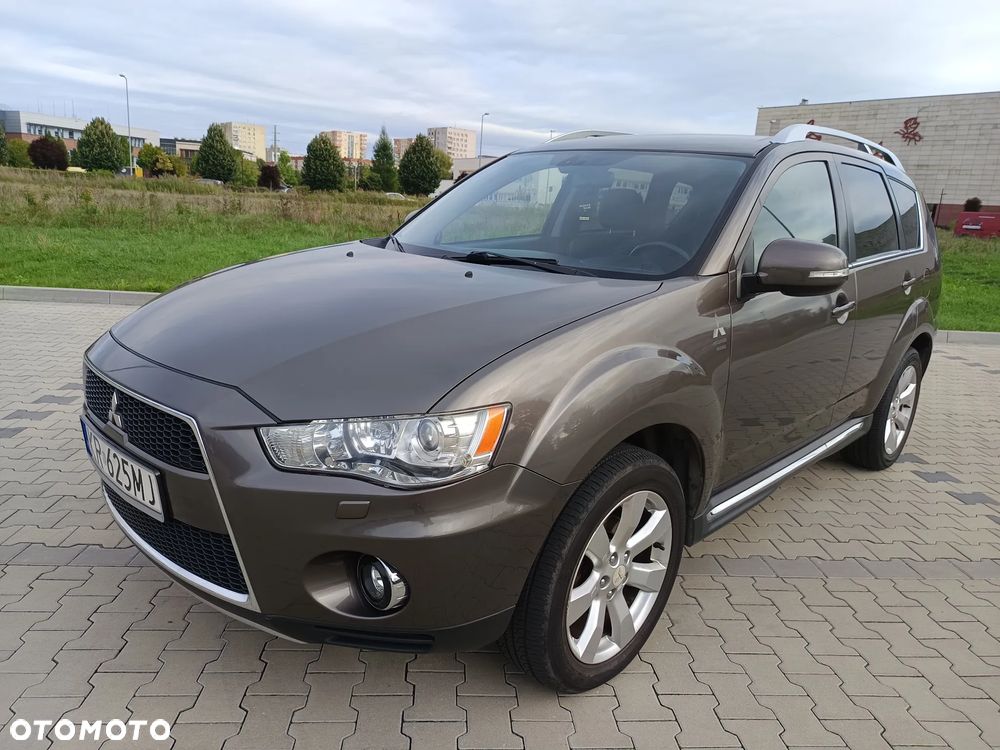 Mitsubishi Outlander 2.0 DID Invite SE - 2