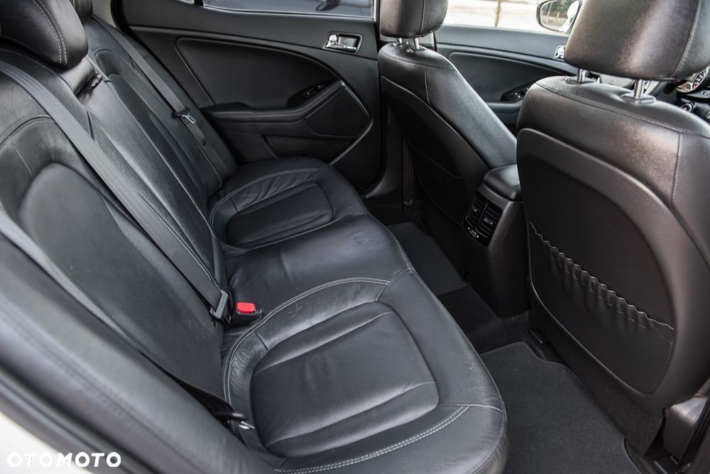 Kia Optima - 34