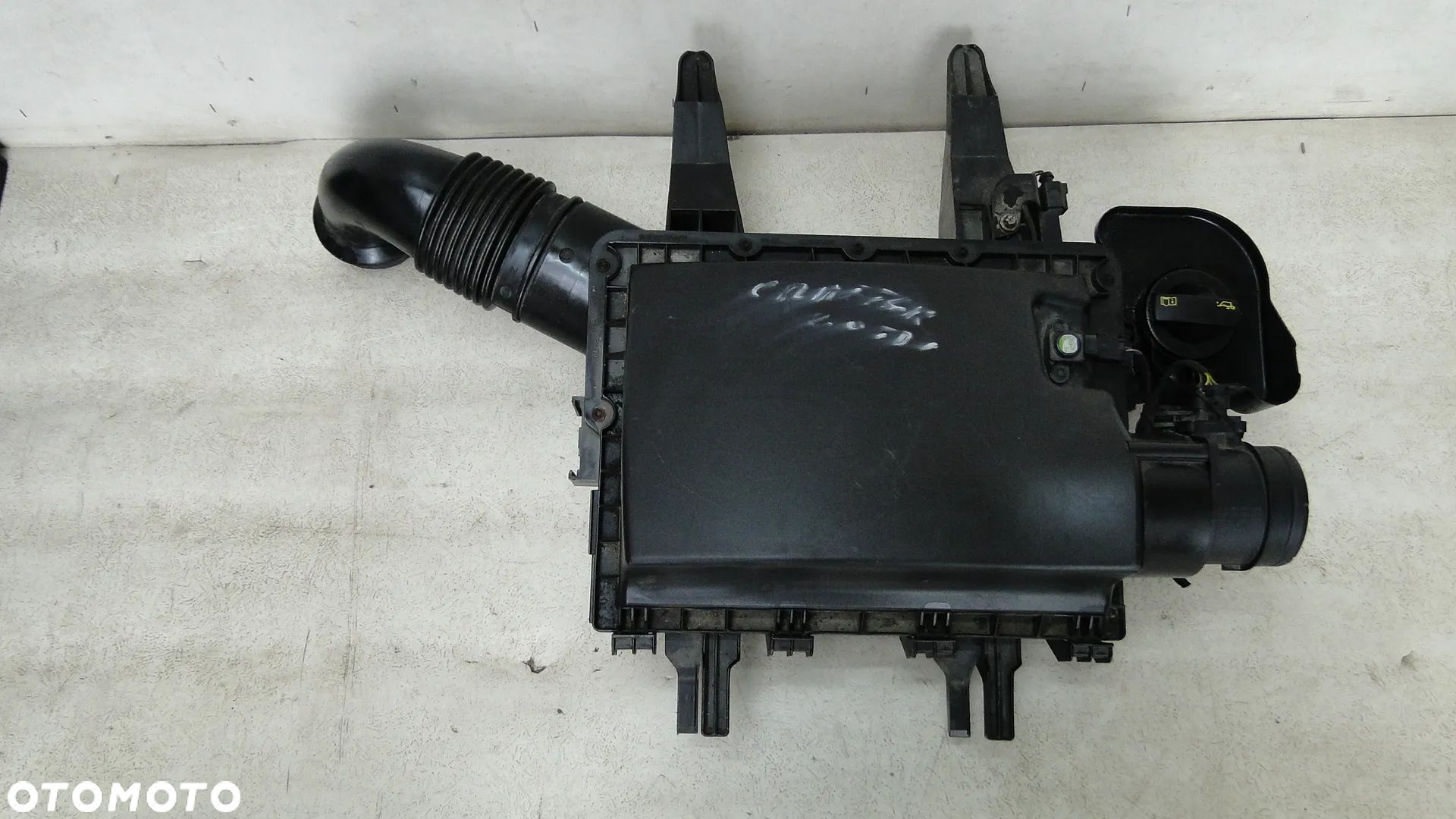VW CRAFTER OBUDOWA FILTRA POWIETRZA PRZEPŁYWOMIERZ 2.0TDI - 1