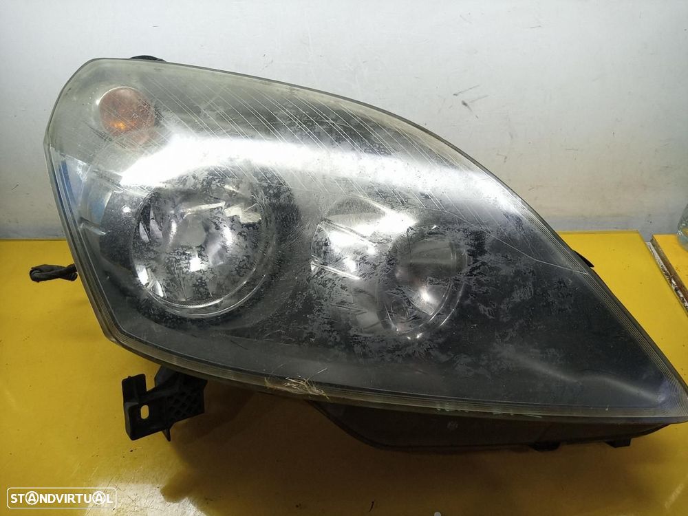 FAROL DIREITO OPEL ZAFIRA B - 1