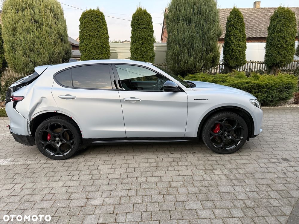 Alfa Romeo Stelvio 2.0 Turbo Competizione Q4 - 10