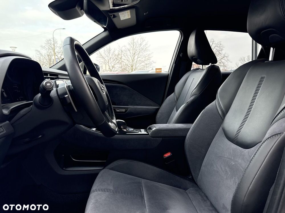 Lexus LBX 1.5 Hybrid Original Edition - 10